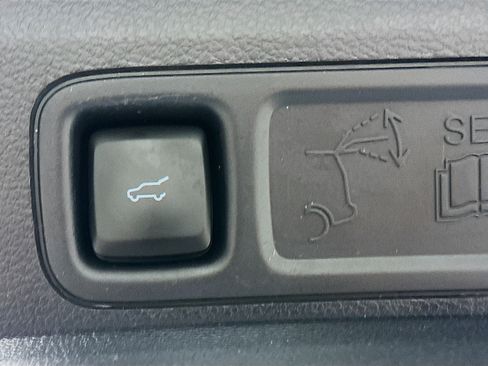 Used 2024 Ford Expedition Max XLT image 31