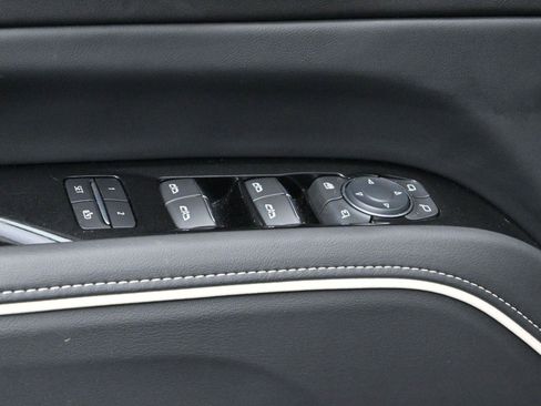 Certified 2024 Cadillac Escalade Premium Luxury image 16