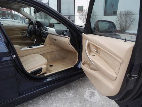 Used 2014 BMW 320i 320i 4dr Sedan image 34