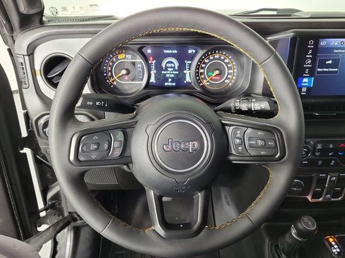 Used 2024 Jeep Wrangler Unlimited Sport AWD/4WD image 16