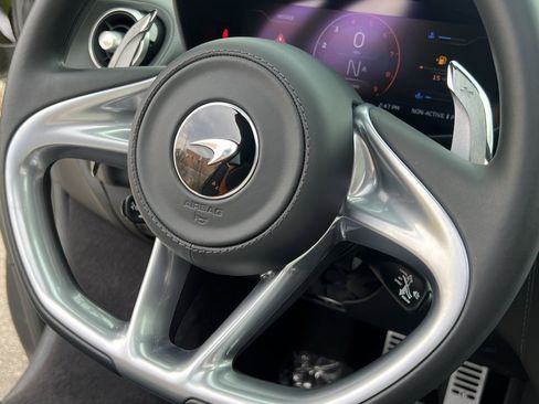 Used 2022 McLaren GT Base image 19