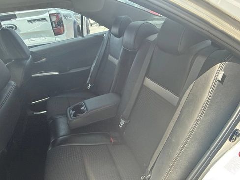 Used 2014 Toyota Camry SE FWD image 13