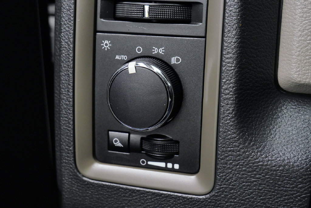 Used 2012 RAM 2500 ST w/ Chrome Appearance Group AWD/4WD image 25