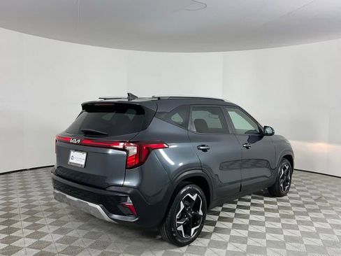 Used 2025 Kia Seltos S FWD image 5