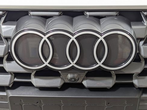 Certified 2025 Audi Q5 Premium w/ Premium Plus AWD/4WD image 29