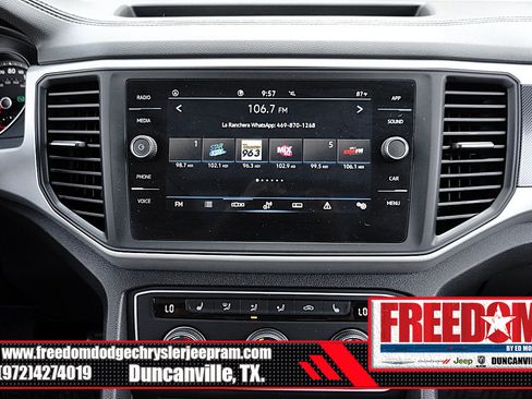 Used 2021 Volkswagen Atlas Cross Sport SE w/ Panoramic Sunroof Package FWD image 21