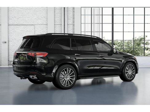 New 2026 Mercedes-Benz GLS 580 4MATIC image 32