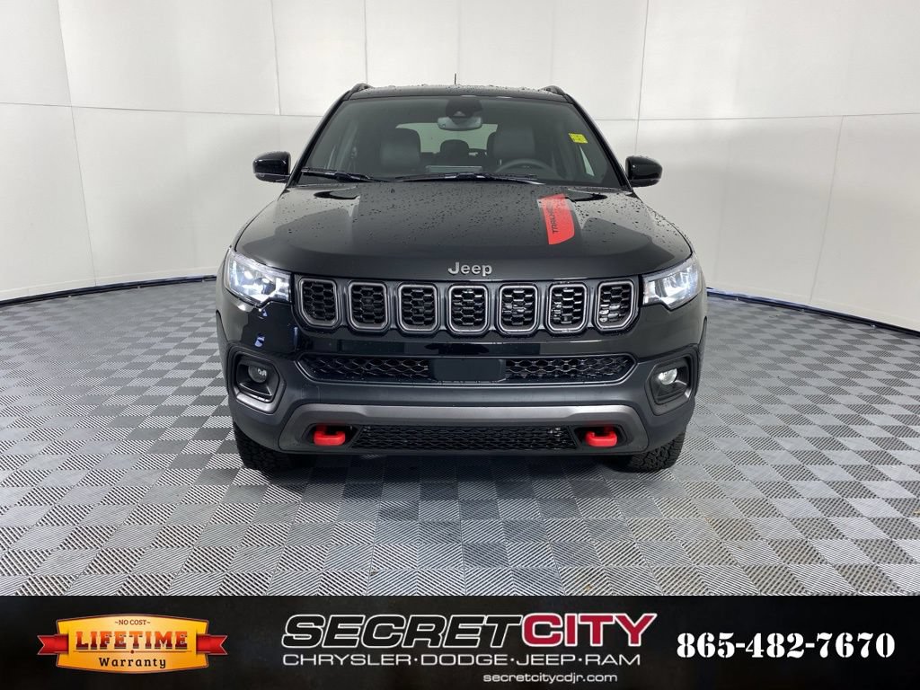 New 2026 Jeep Compass Trailhawk AWD/4WD image 2
