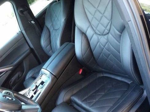 Used 2024 BMW X6 xDrive40i w/ M Sport Professional Package AWD/4WD image 17