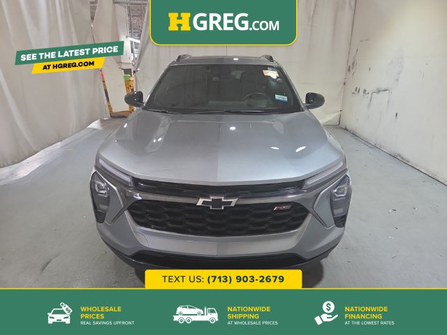 Used 2025 Chevrolet Trax RS w/ Sunroof Package FWD image 1