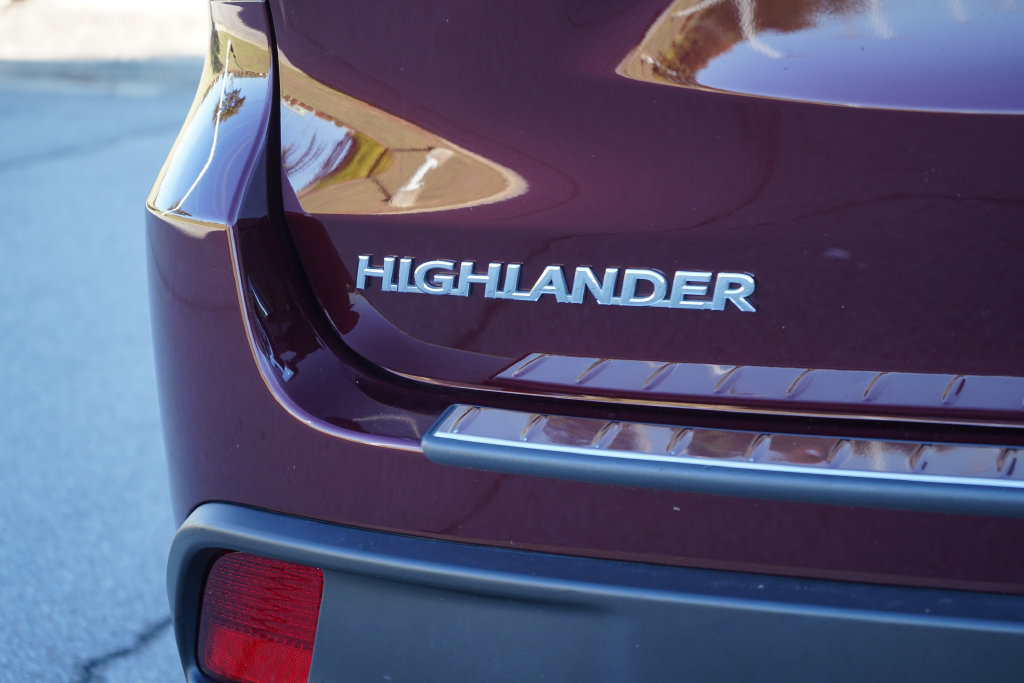 Used 2018 Toyota Highlander XLE AWD/4WD image 6
