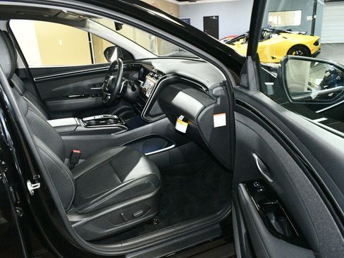 Used 2024 Hyundai Tucson Limited image 46