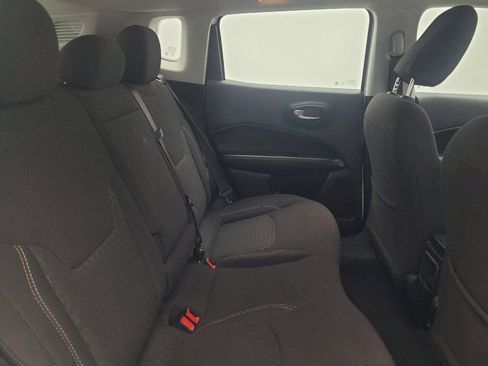 Used 2020 Jeep Compass Sport AWD/4WD image 19