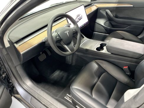 Certified 2023 Tesla Model 3 Standard Range RWD image 9