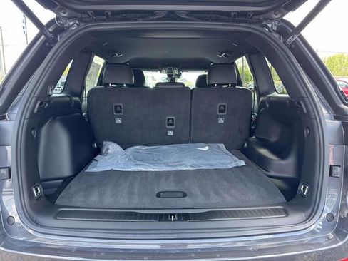 New 2026 Jeep Grand Cherokee Altitude AWD/4WD image 33
