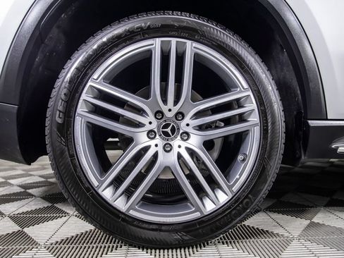Used 2020 Mercedes-Benz GLS 450 4MATIC image 16