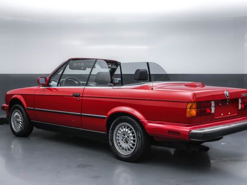 Used 1987 BMW 325i Convertible image 20