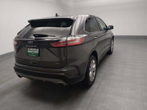 Used 2023 Ford Edge Titanium image 9