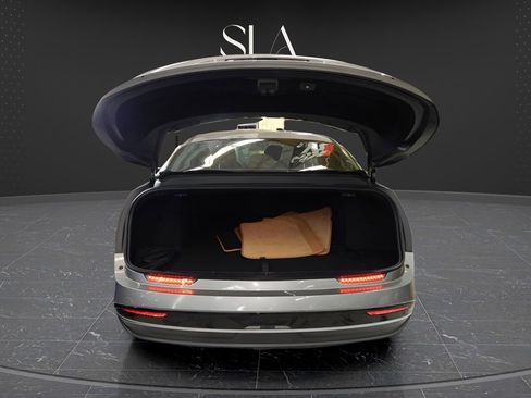 Used 2024 Lucid Air Touring image 6