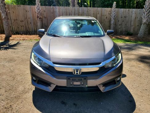 Used 2017 Honda Civic EX-T image 6