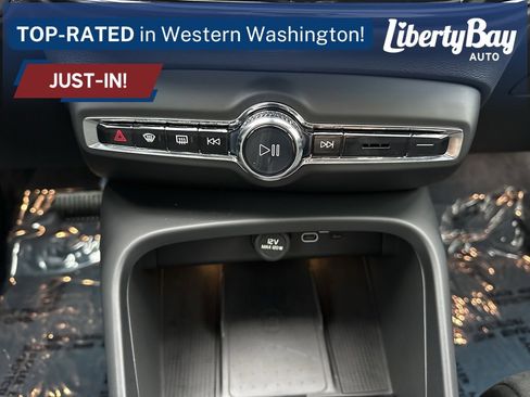 Used 2023 Volvo C40 P8 Recharge Ultimate w/ Protection Package Premier image 25