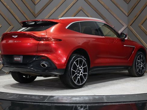 Used 2021 Aston Martin DBX image 59