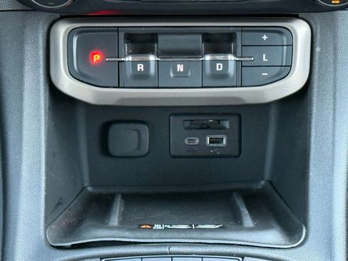 Used 2020 GMC Acadia Denali w/ Trailering Package image 23