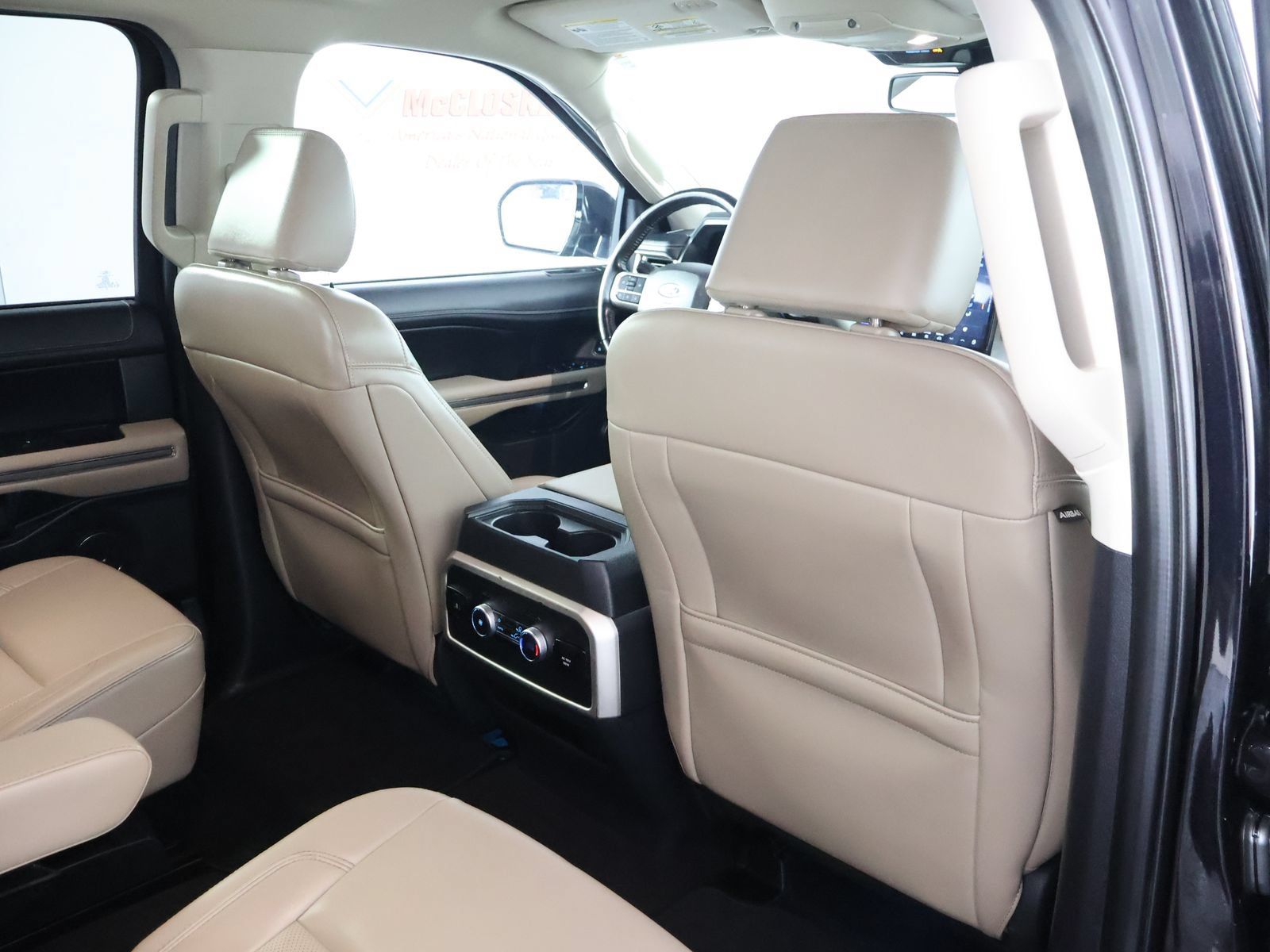 Used 2024 Ford Expedition XLT AWD/4WD image 50