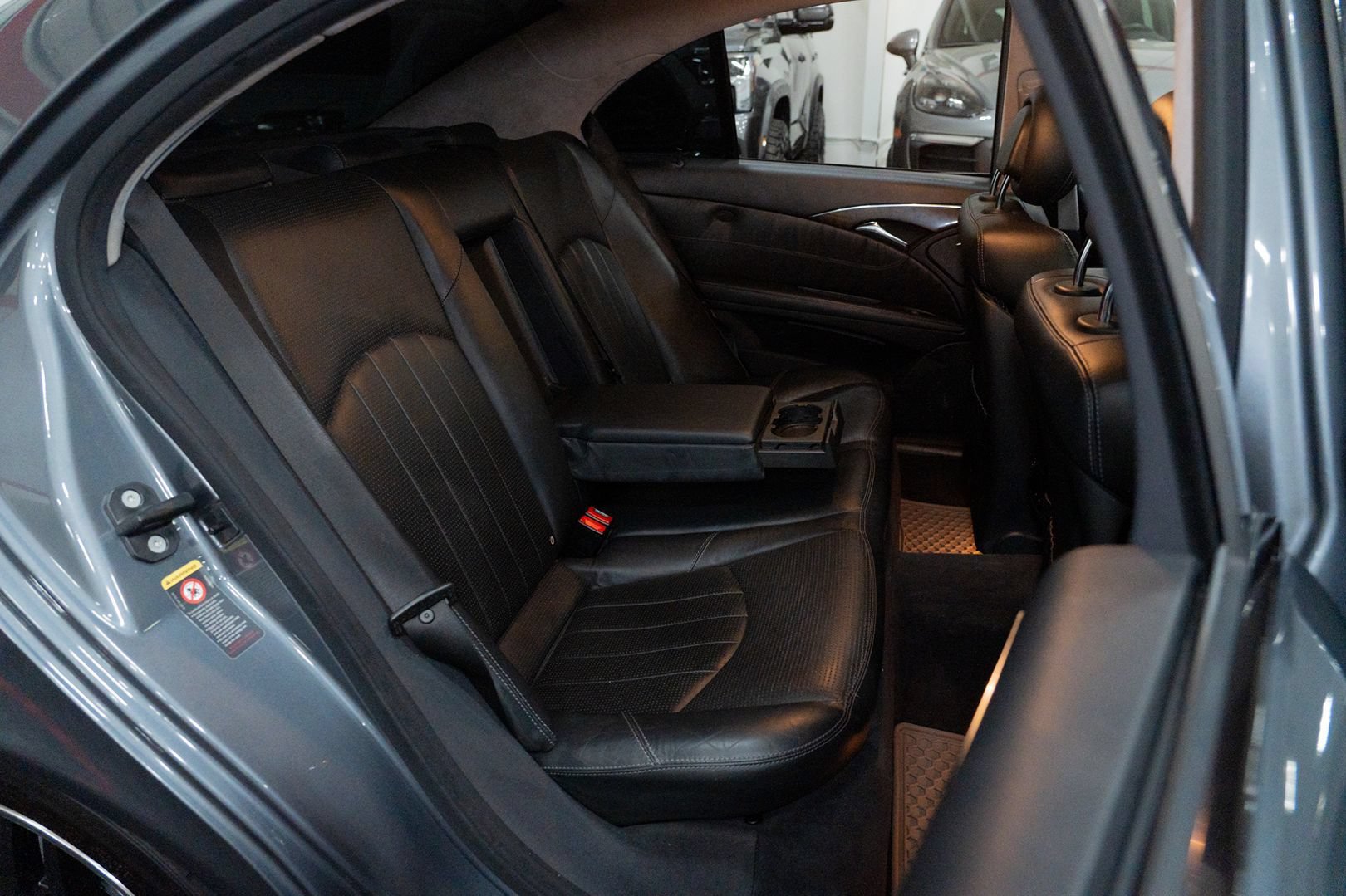 Used 2005 Mercedes-Benz E 55 AMG Sedan image 33