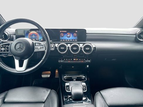 Used 2020 Mercedes-Benz CLA 250 image 21