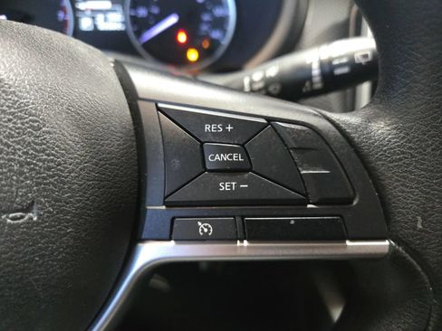 Used 2022 Nissan Kicks S FWD image 21