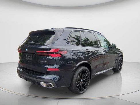 New 2026 BMW X5 xDrive40i w/ M Sport Package AWD/4WD image 5