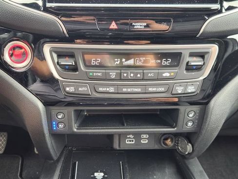 Used 2025 Honda Ridgeline Black Edition image 18
