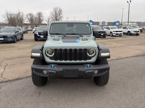 Used 2024 Jeep Wrangler Unlimited Rubicon 4xe image 9