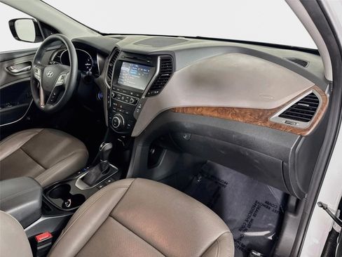 Used 2018 Hyundai Santa Fe Sport FWD image 31