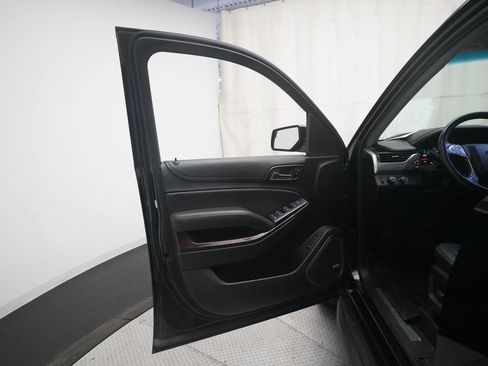 Used 2017 Chevrolet Tahoe LT AWD/4WD image 29