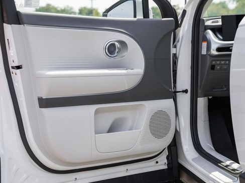 New 2026 Hyundai Ioniq 9 SE image 34