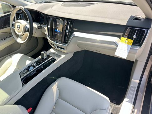 New 2026 Volvo V60 B5 Cross Country Plus w/ Climate Package image 21