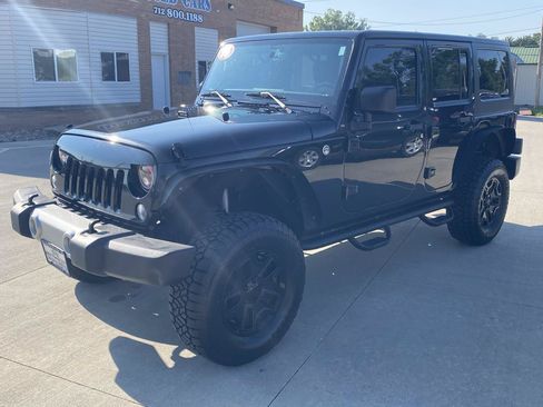 Used 2016 Jeep Wrangler Unlimited Sport w/ Quick Order Package 24S AWD/4WD image 2