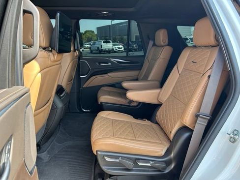 Used 2024 Cadillac Escalade Sport w/ LPO, ONYX Package AWD/4WD image 25