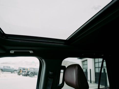 Used 2023 Ford Expedition Limited image 20