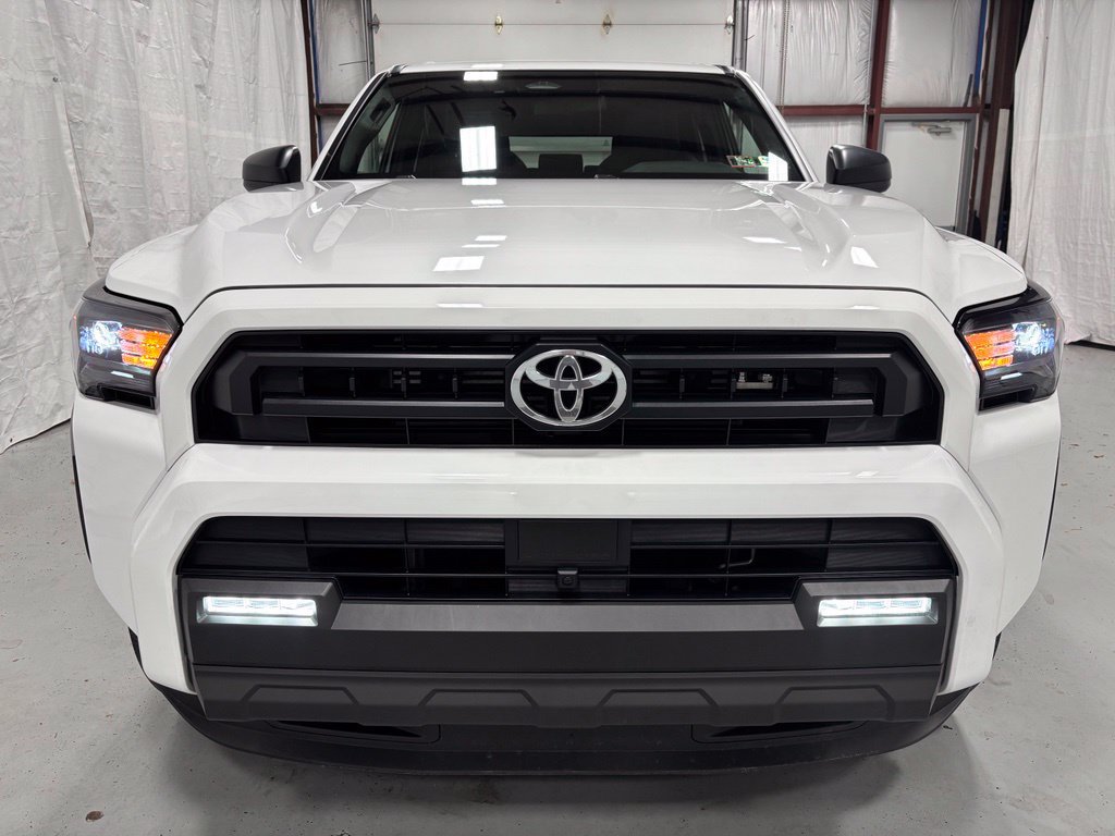 Used 2026 Toyota 4Runner SR5 AWD/4WD image 2