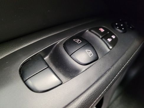 Used 2018 Nissan Pathfinder SL w/ SL Premium Package AWD/4WD image 27