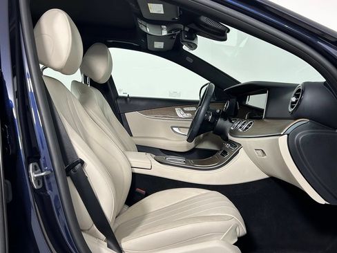 Used 2022 Mercedes-Benz E 350 4MATIC Sedan w/ AMG Line Exterior image 11