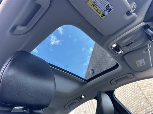 Used 2019 Volvo S60 T6 Momentum w/ Multimedia Package image 30