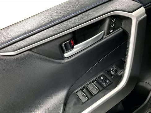 Used 2023 Toyota RAV4 XSE AWD/4WD image 46