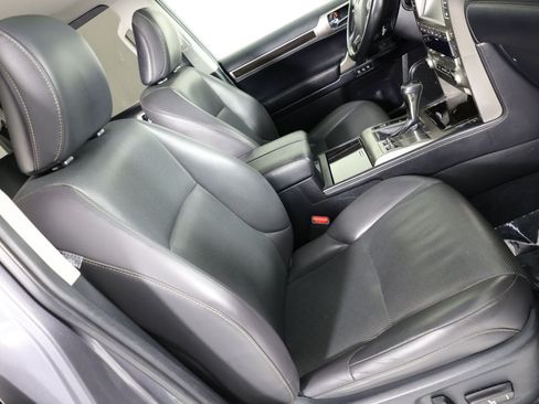 Used 2018 Lexus GX 460 w/ Navigation Package AWD/4WD image 40