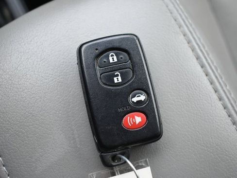 Used 2015 Subaru Forester 2.5i Touring w/ Eyesight & Navigation System image 30