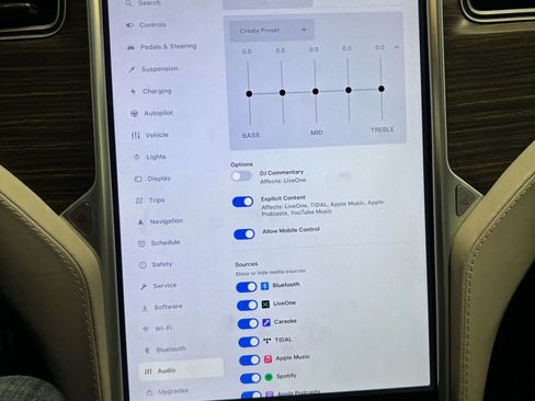 Used 2015 Tesla Model S P90D image 49