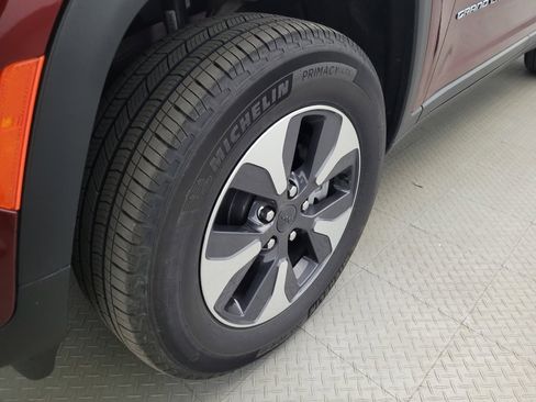 Used 2023 Jeep Grand Cherokee 4WD 4xe image 31